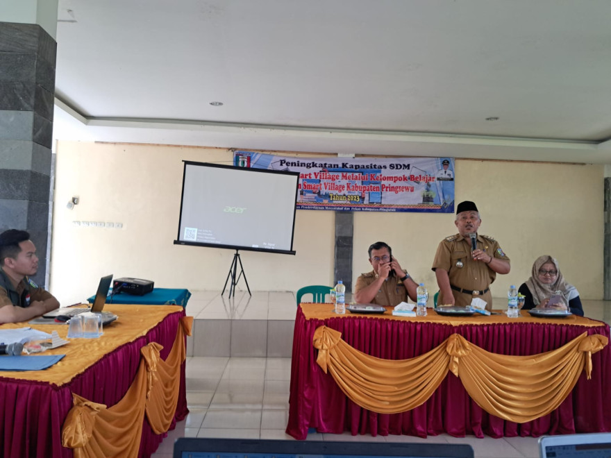 PENINGKATAN KAPASITAS OPERATOR SMART VILLAGE MELALUI KELOMPOK BELAJAR